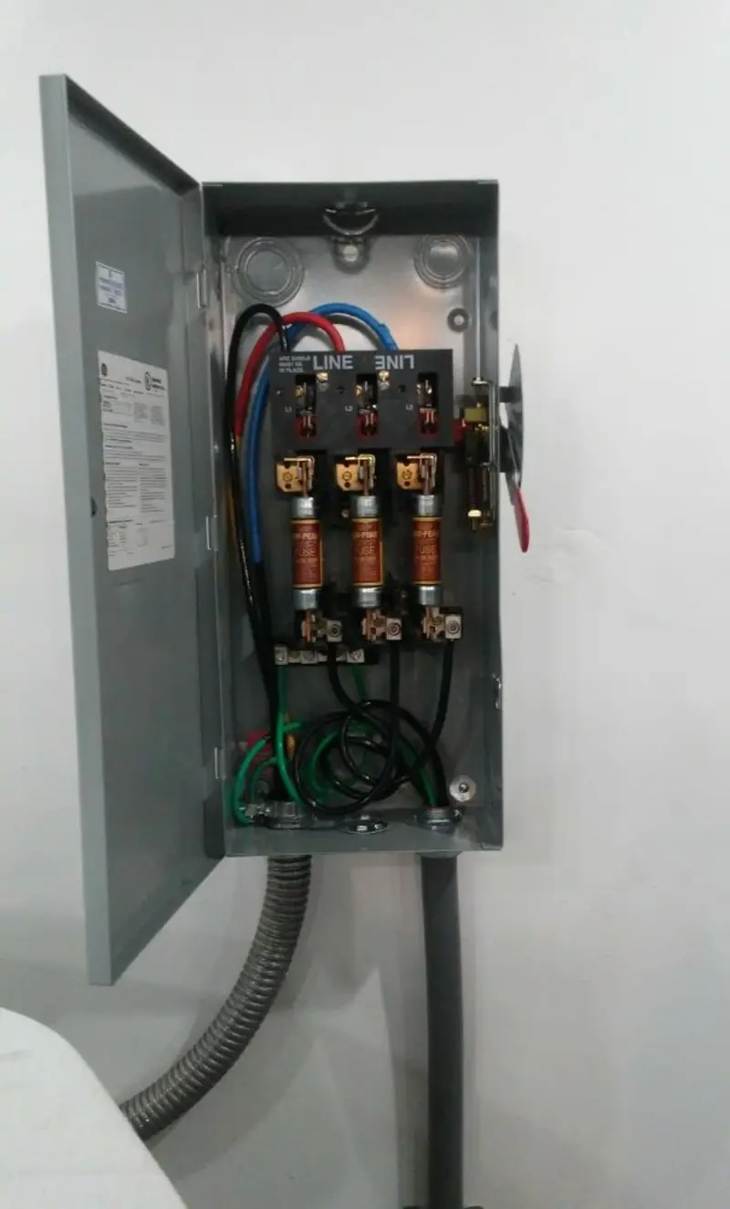 Three-phase disconnect switch installed for Electrical Wiring & Rewiring in Elgin